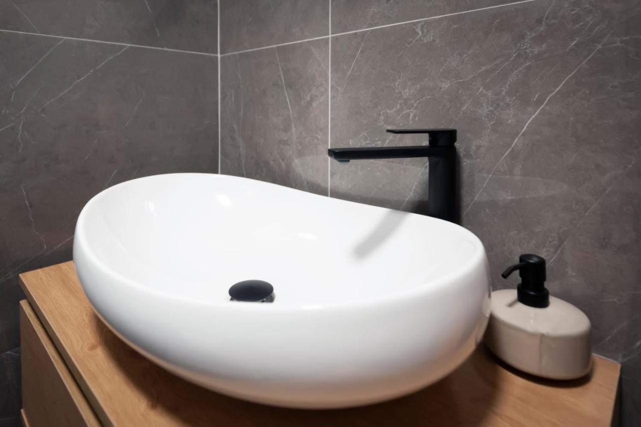 Jazz Rooms And Apartments Ровинь Экстерьер фото