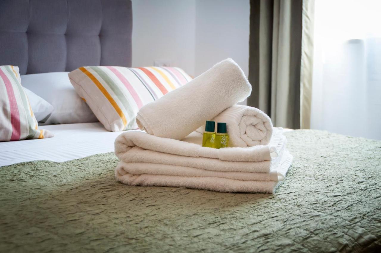 Jazz Rooms And Apartments Ровинь Экстерьер фото